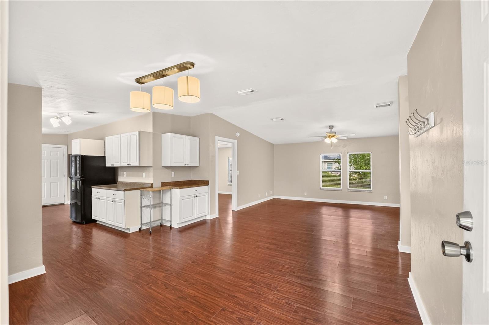 1827 SE 43RD TERRACE
