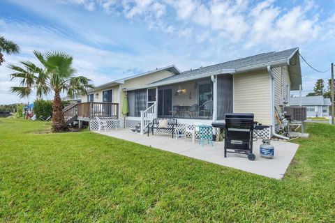 A home in PORT CHARLOTTE