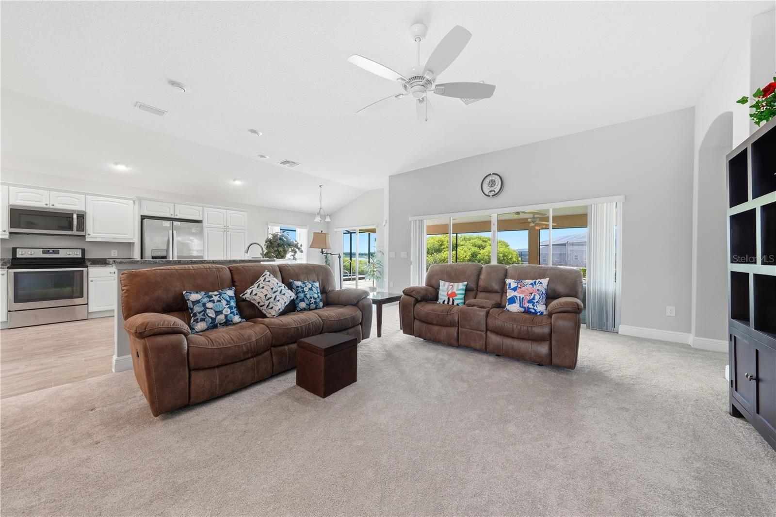 VILLAGES OF FRUITLAND PARK UNIT NO 33 - Residential