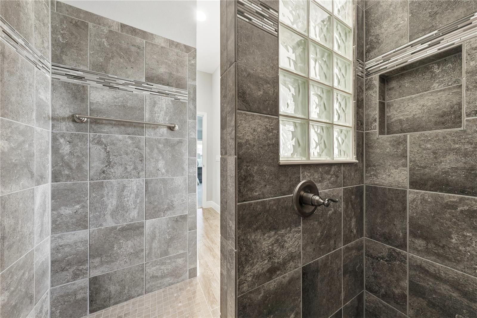 VILLAGES OF FRUITLAND PARK UNIT NO 33 - Residential