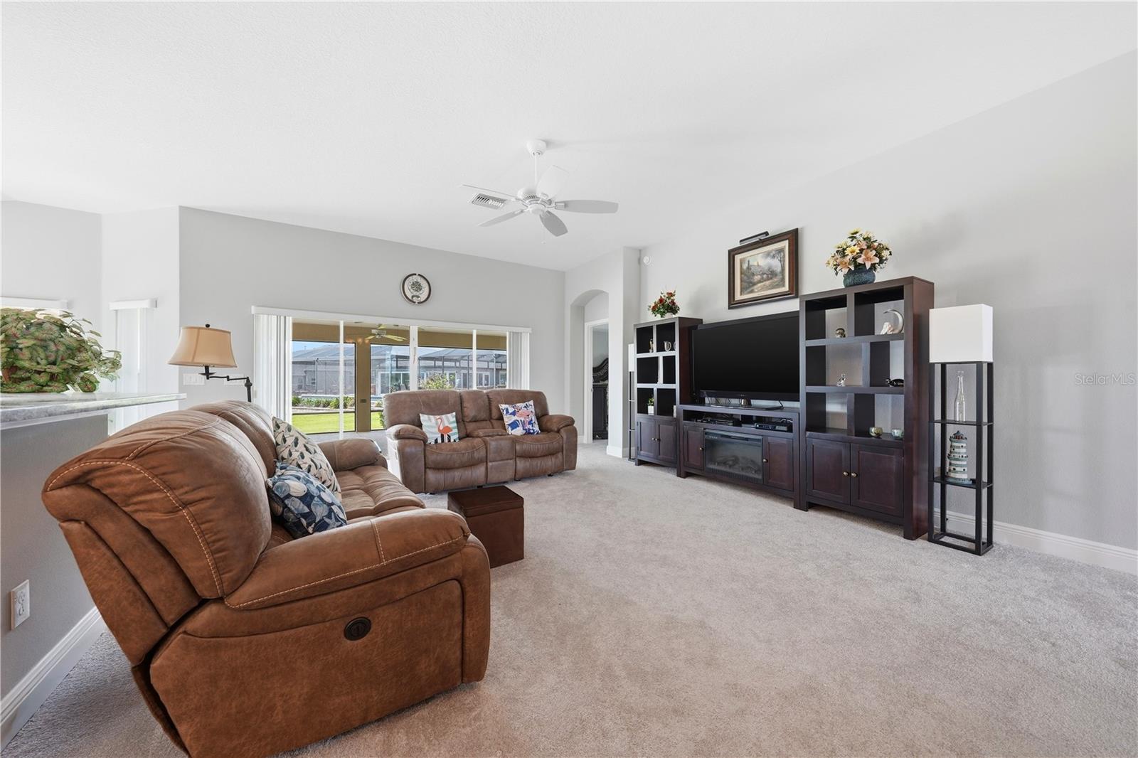 VILLAGES OF FRUITLAND PARK UNIT NO 33 - Residential