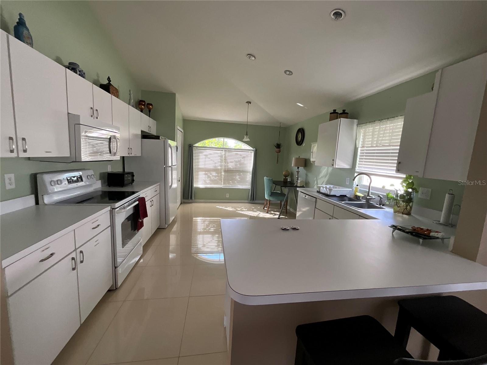 MEADOW BROOK UNIT 4C - Residential Lease