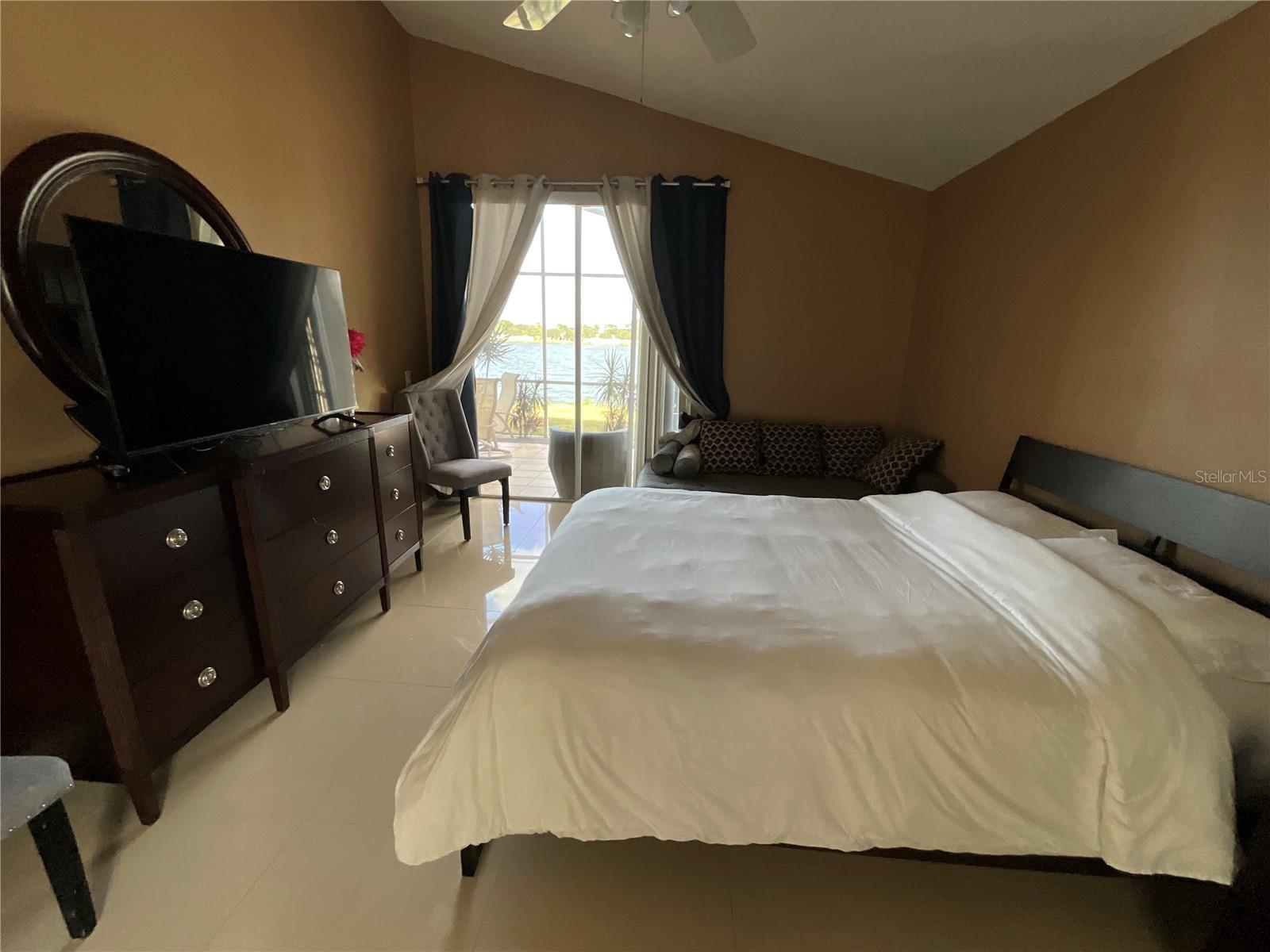 MEADOW BROOK UNIT 4C - Residential Lease