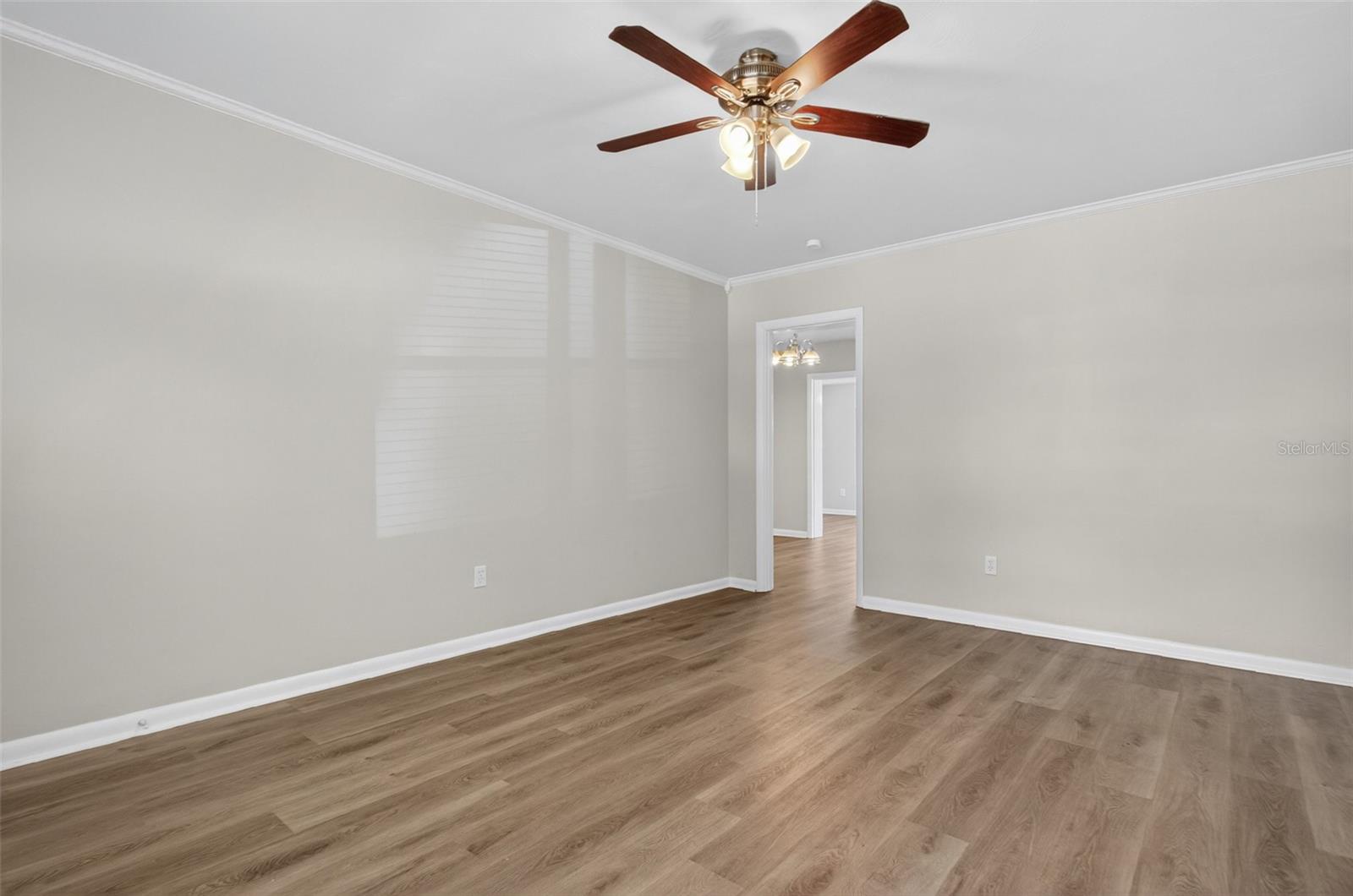 DOVER SHORES EIGHTH ADD - Residential