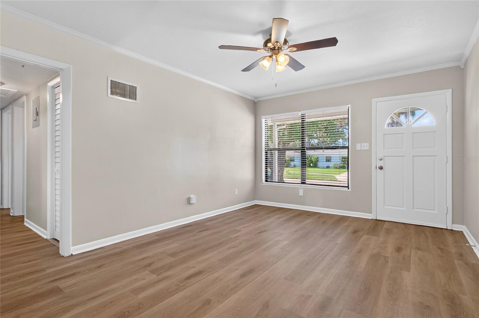 DOVER SHORES EIGHTH ADD - Residential