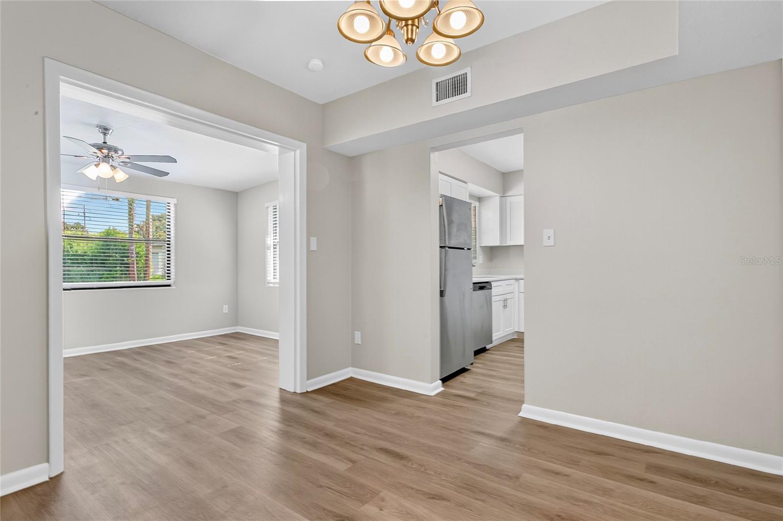 DOVER SHORES EIGHTH ADD - Residential