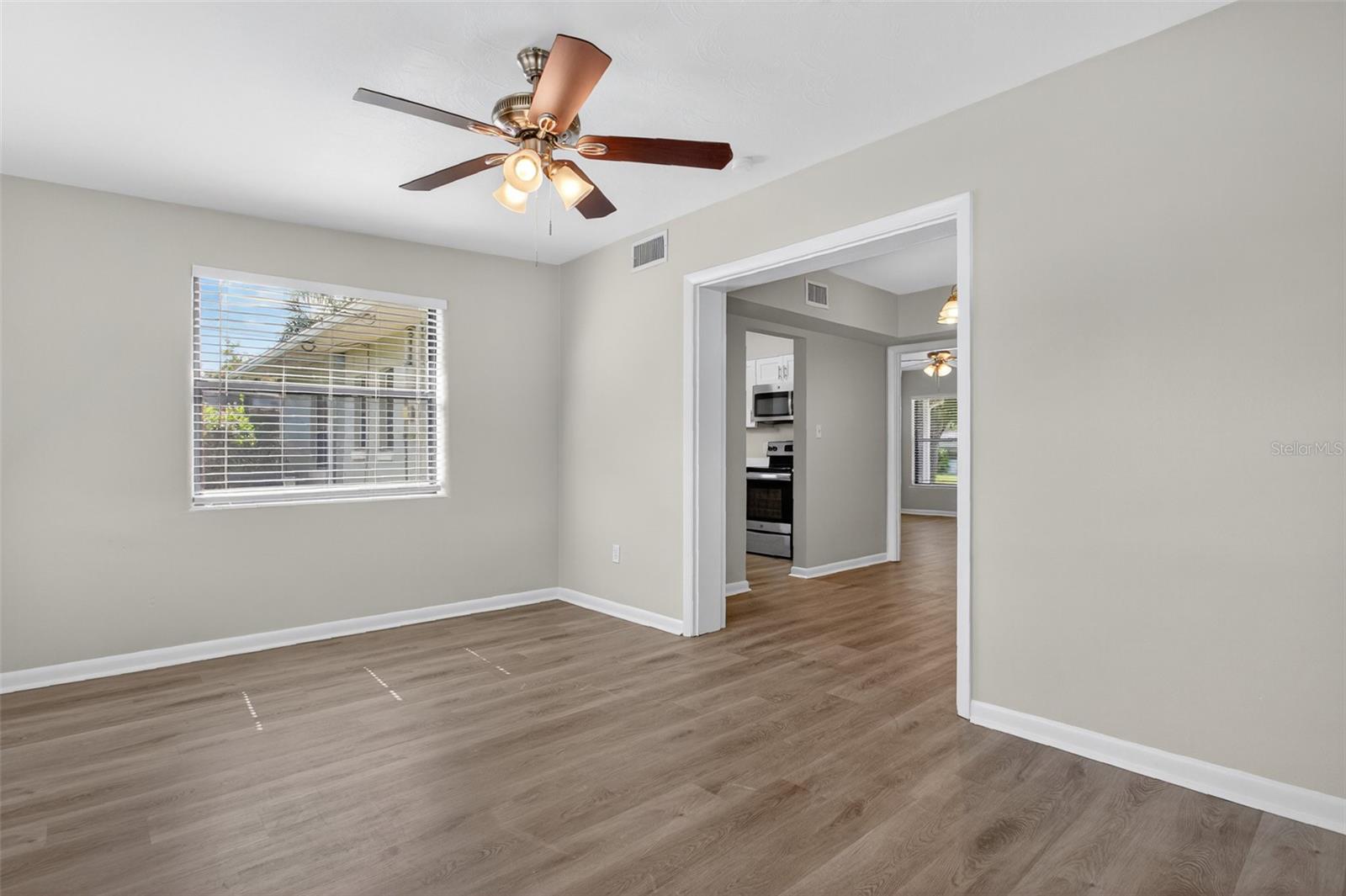 DOVER SHORES EIGHTH ADD - Residential