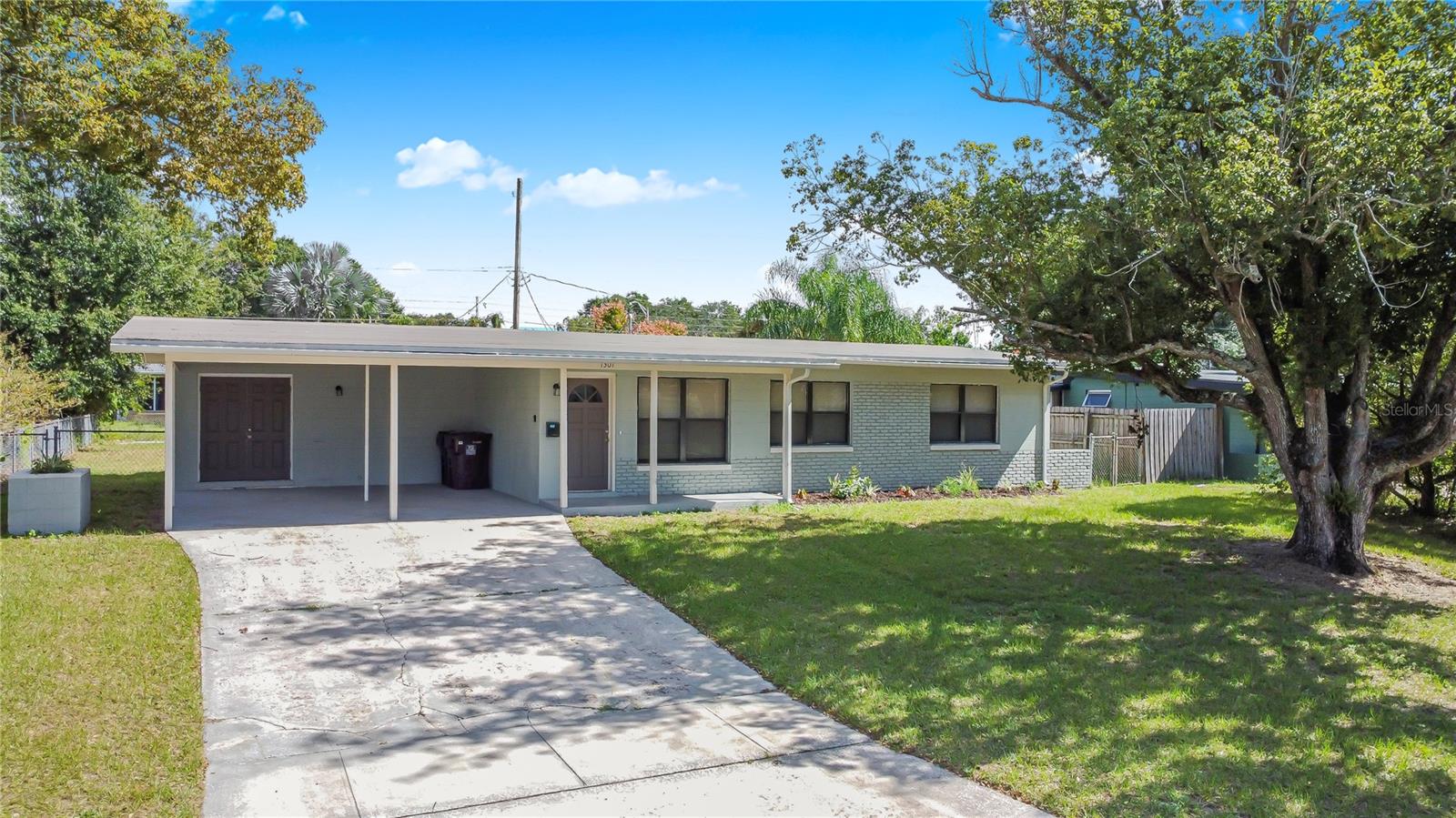 DOVER SHORES EIGHTH ADD - Residential