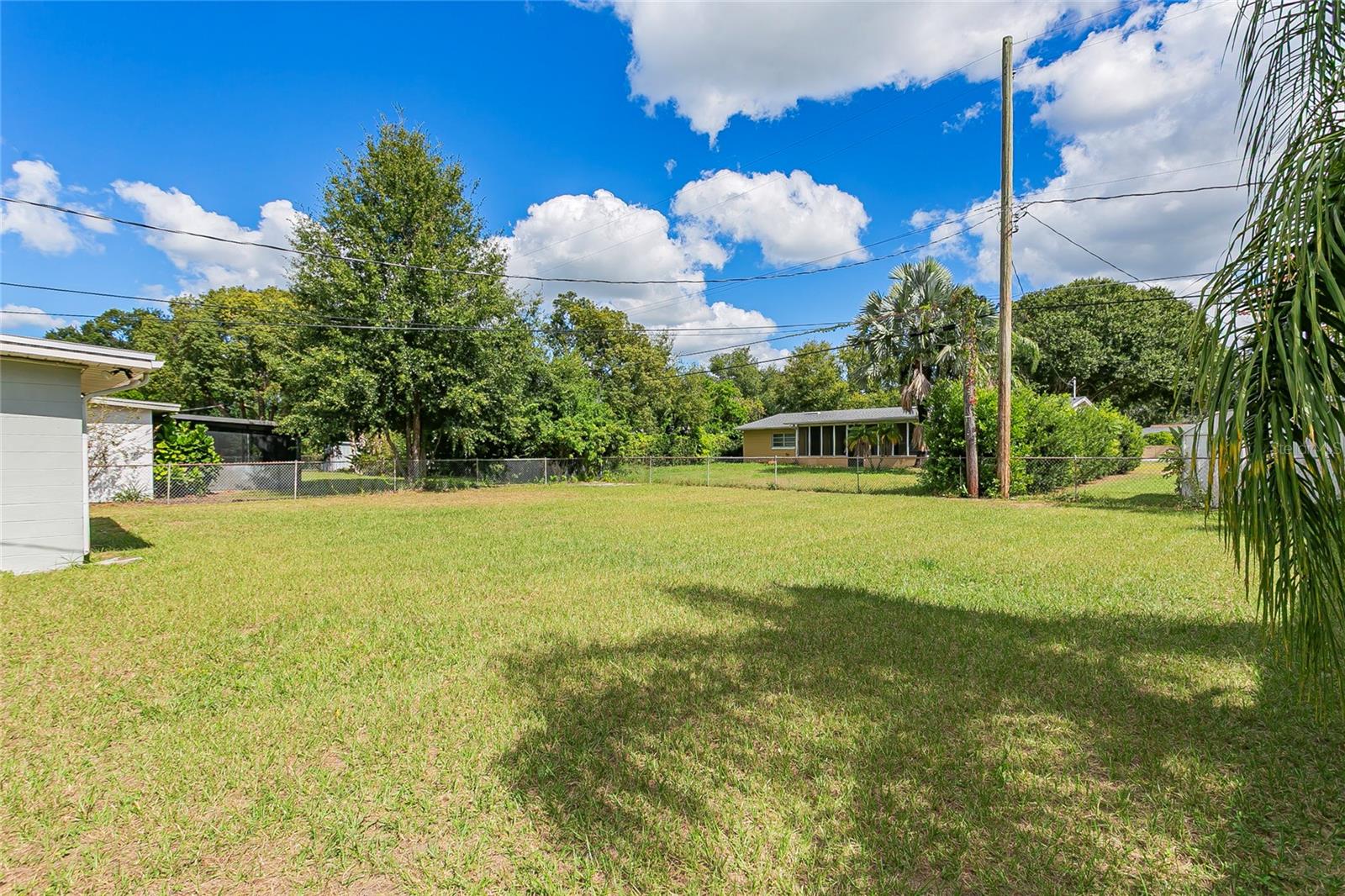 DOVER SHORES EIGHTH ADD - Residential