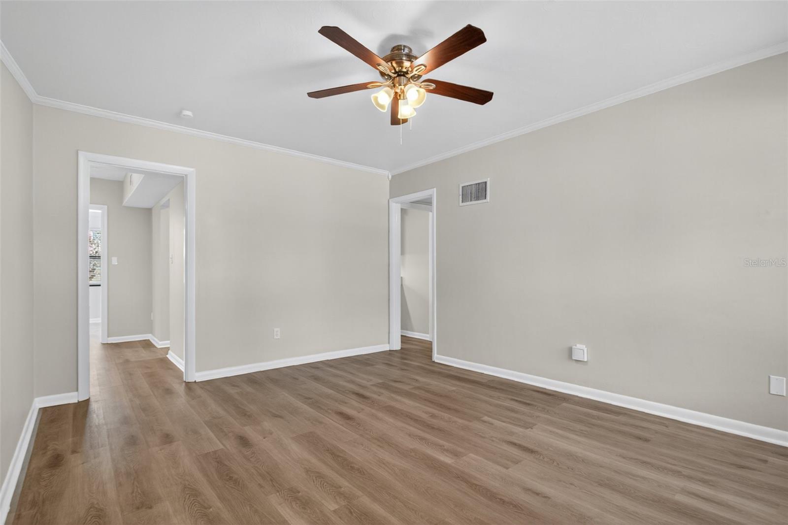 DOVER SHORES EIGHTH ADD - Residential