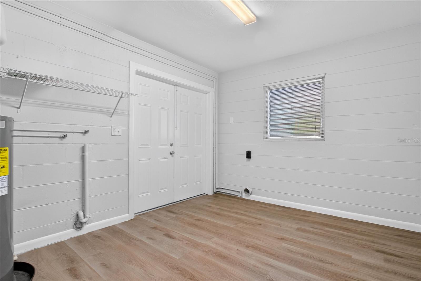 DOVER SHORES EIGHTH ADD - Residential