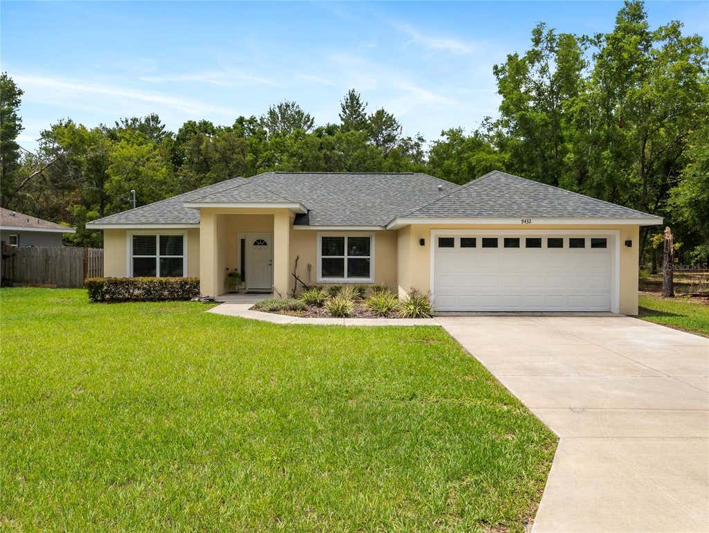 Photo of 9432 SE 159th Lane, Summerfield, FL 34491 (MLS # OM729993)