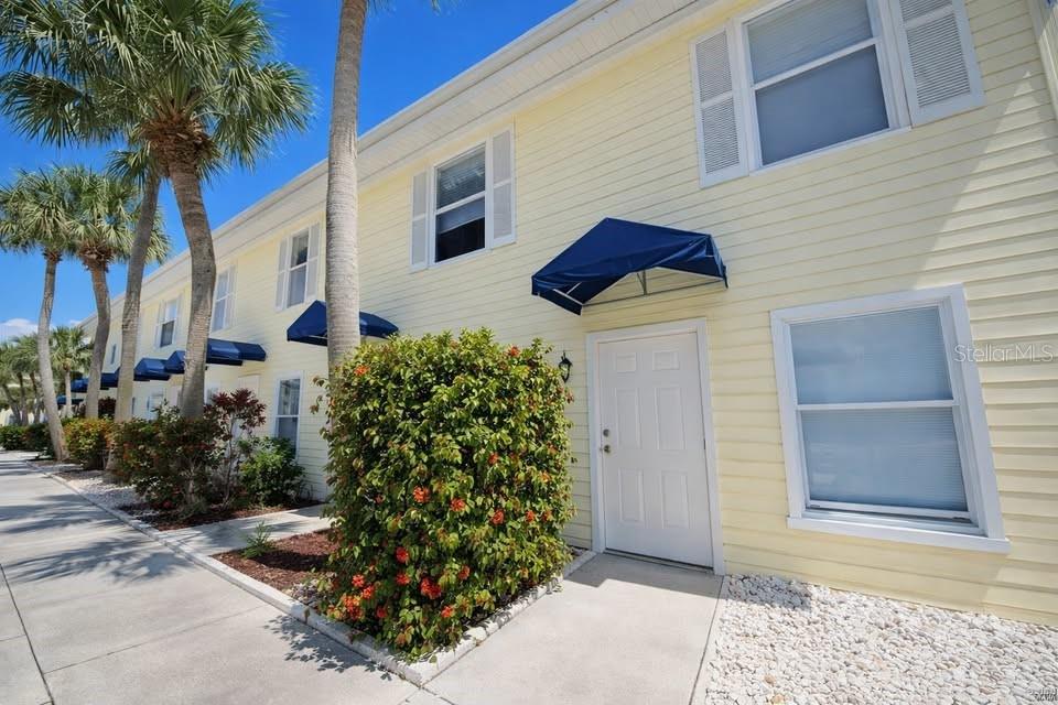 LAKE RIO TWNHMS - Residential Lease