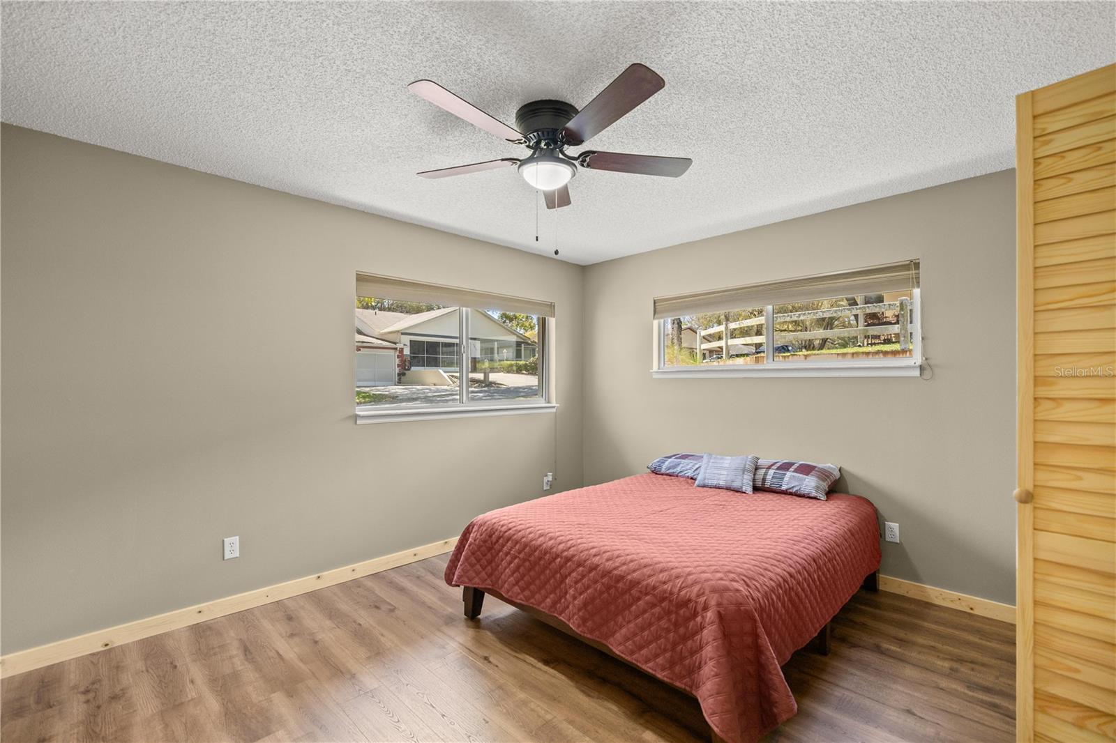 CIRCLE SQUARE WOODS - Residential