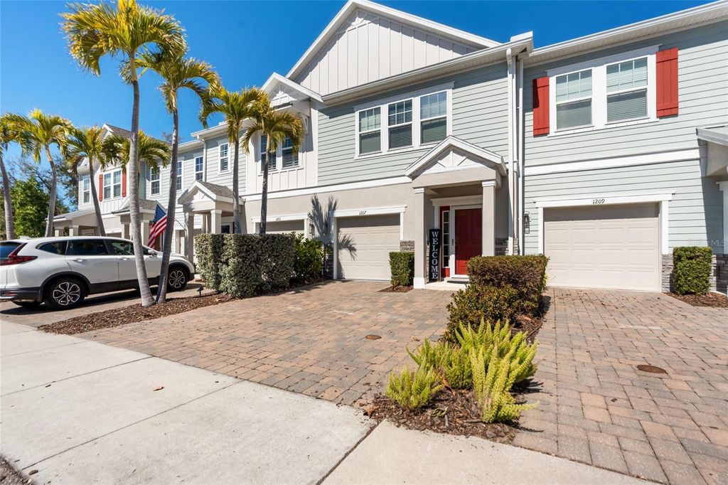 Photo of 1207 Sunset Lane, Dunedin, FL 34698 (MLS # TB8479015)