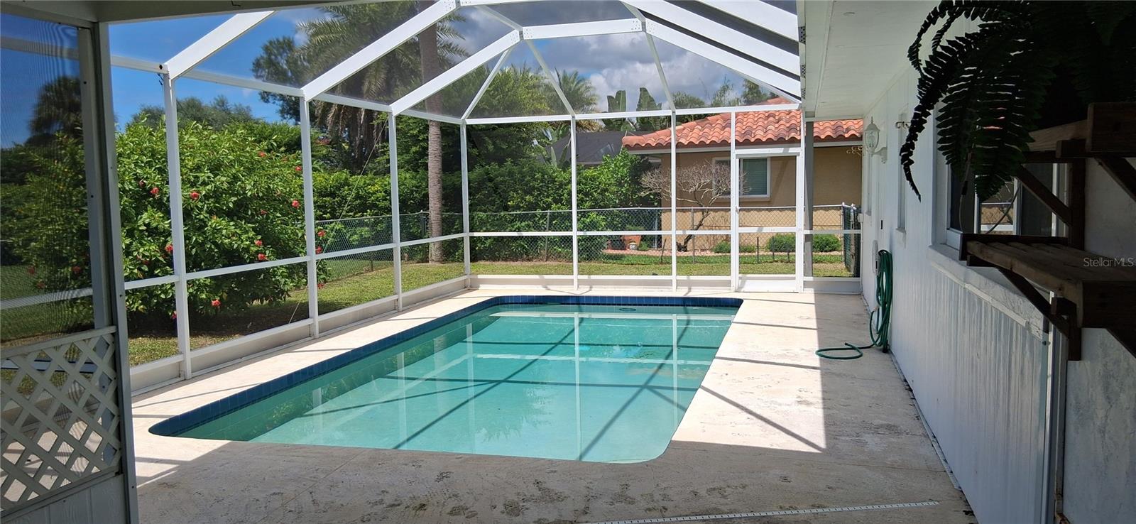 SORRENTO EAST - Residential Lease
