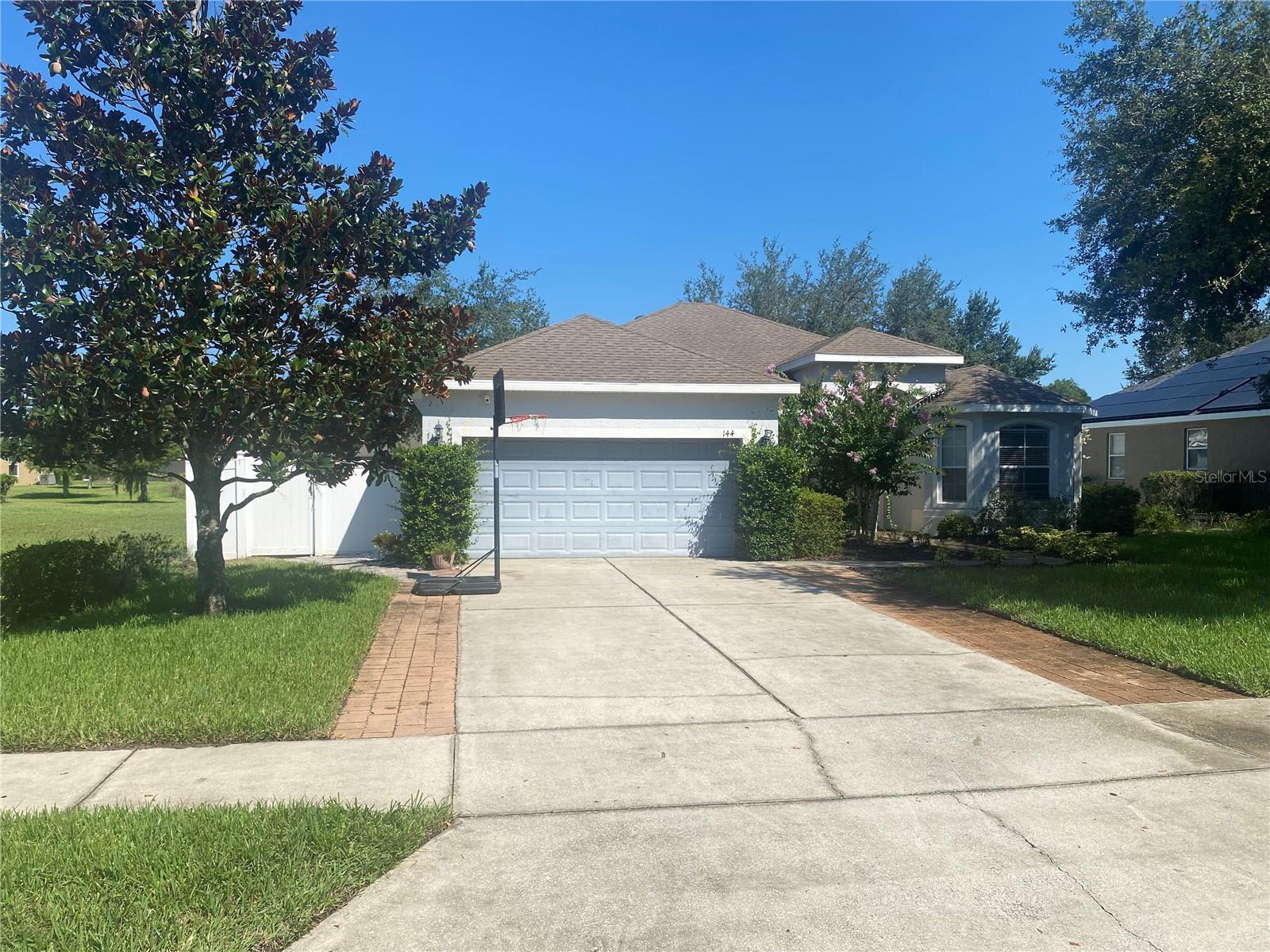 Welcome to this spacious 5-bedroom, 3-bath home located in the desirable Alexandria Pointe community, just minutes from charming Downtown Deland.This home offers multiple living areas, including a formal living room, a formal dining room, a large family room, and an open-concept kitchen with stainless steel appliances and a breakfast bar—perfect for everyday living and entertaining.The generous master suite includes a master bathroom features double vanities, a separate shower, and a relaxing garden tub.Additional features include:Tile and carpet in the bedrooms, Inside laundry room with washer/dryer hookups, 2-car garage, Screened-in porch, Large fully fenced backyard.
Enjoy the perfect combination of space, comfort, and location.