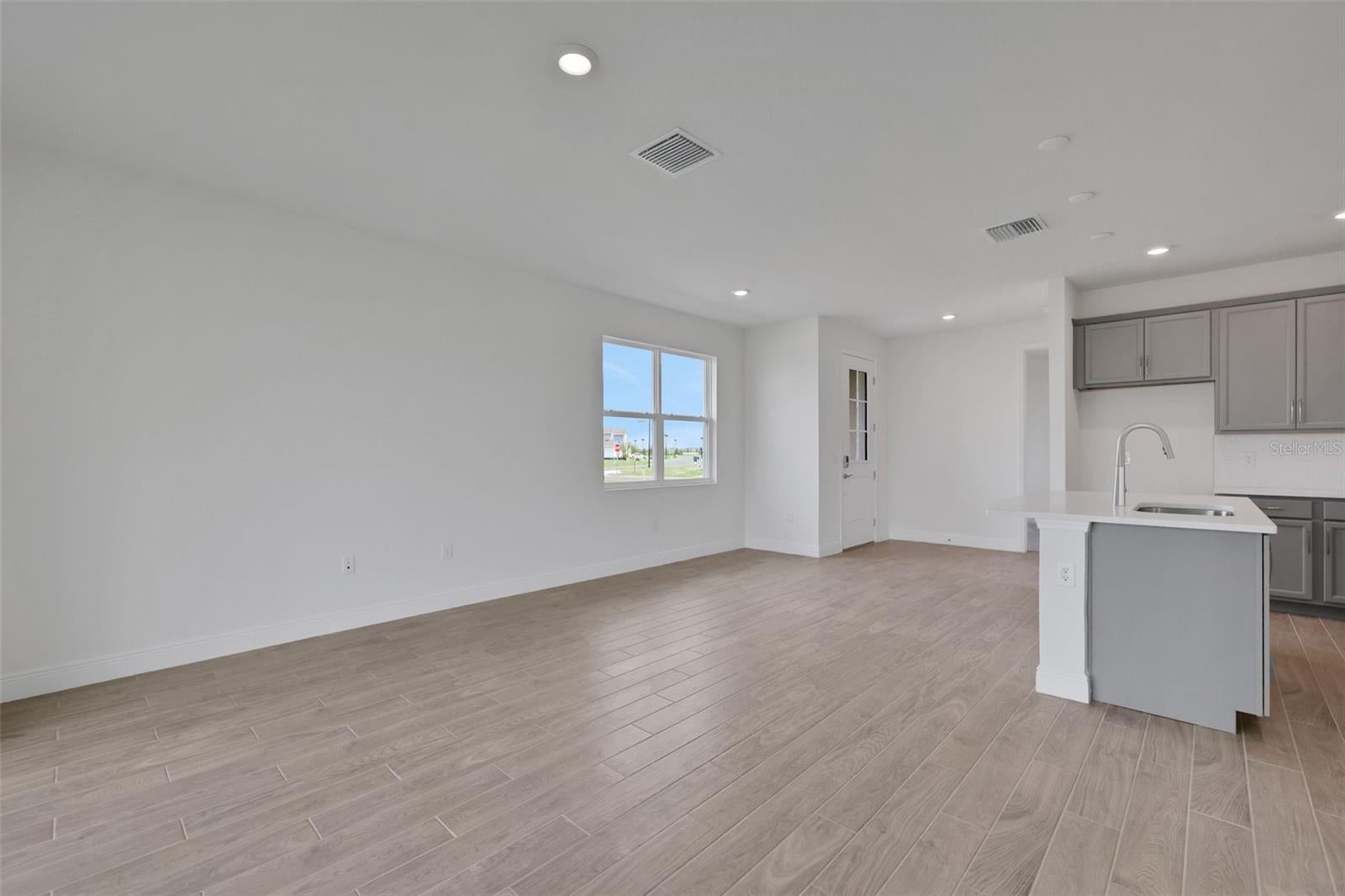 7530 SEA OAK COURT