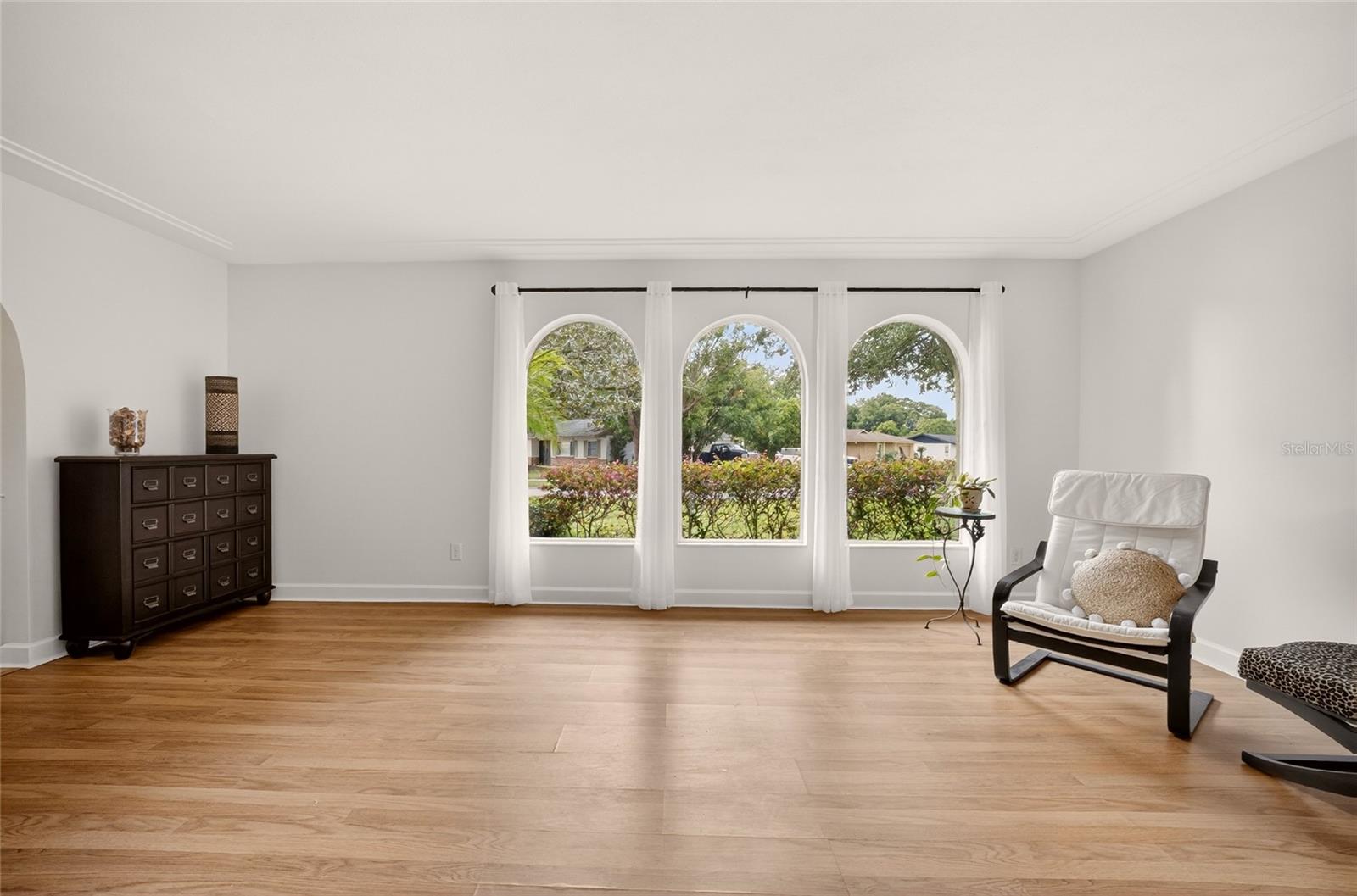 HOWELL ESTATES REP - Residential