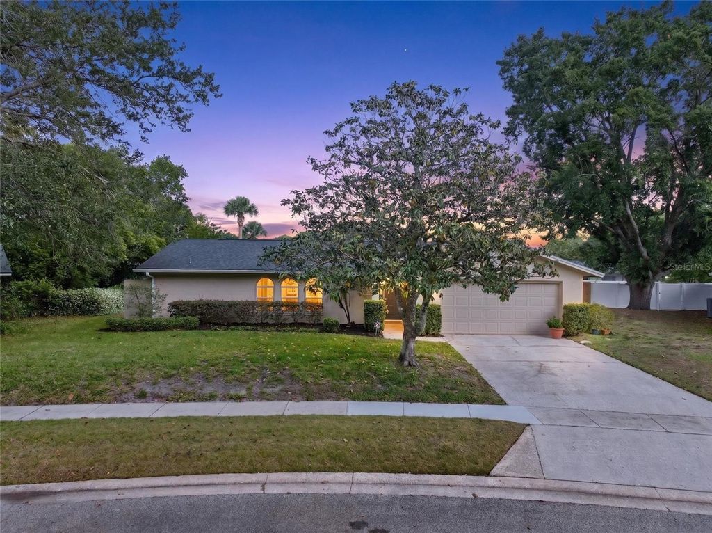 Photo of 1018 Bradford Drive, Winter Park, FL 32792 (MLS # O6403259)