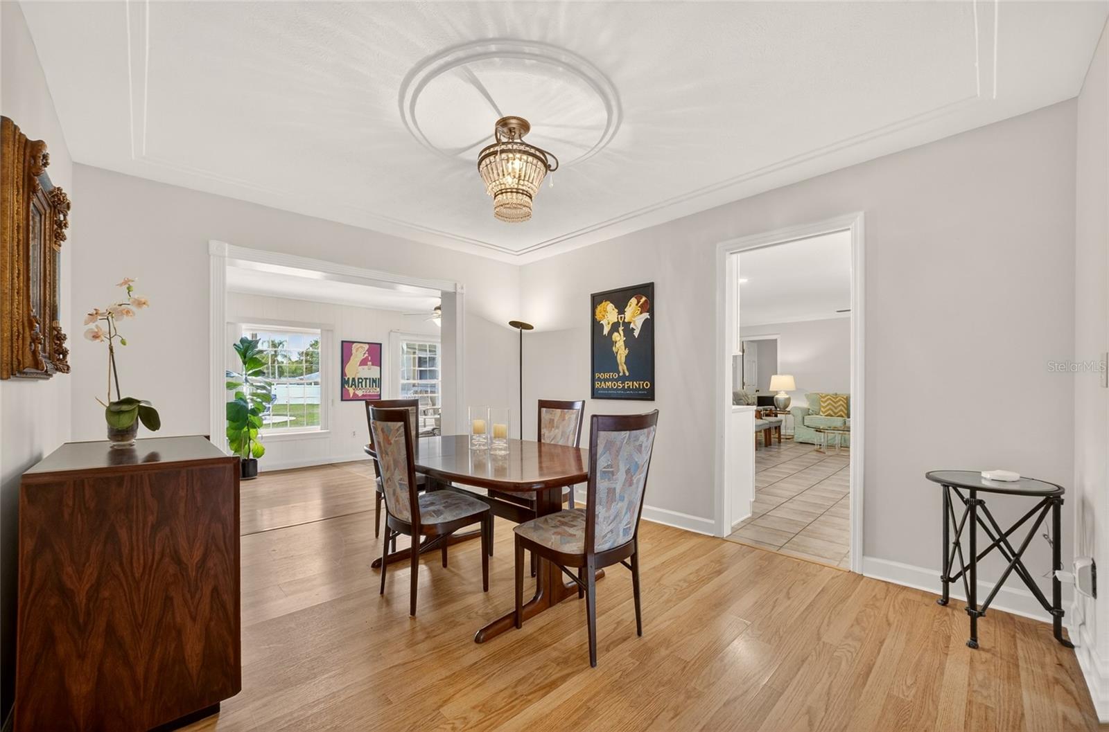 HOWELL ESTATES REP - Residential