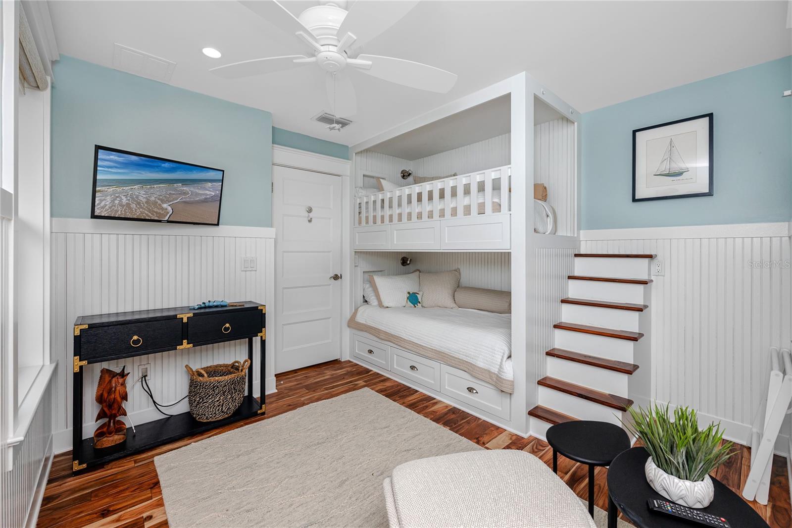 MOREY BEACH - Residential
