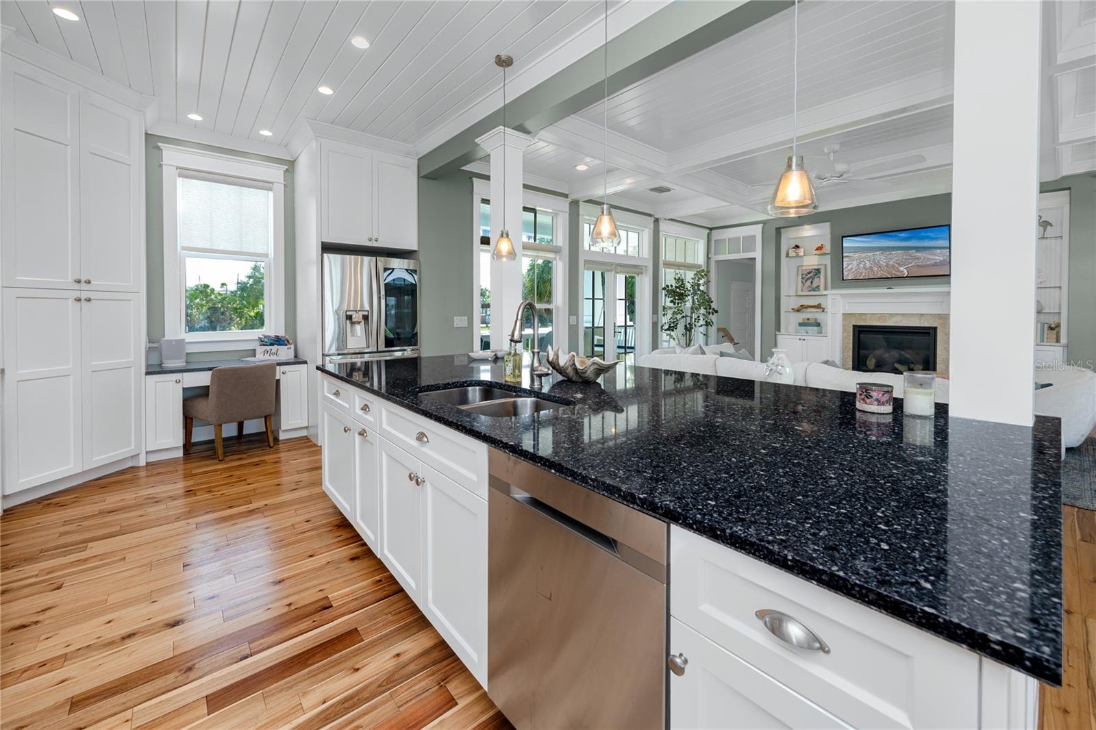 MOREY BEACH - Residential