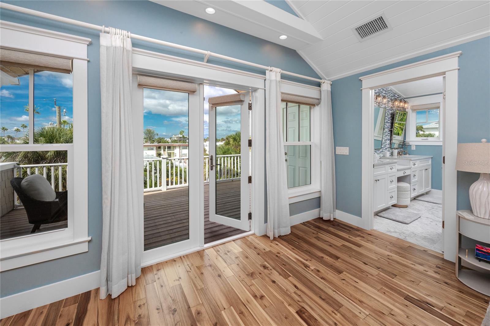 MOREY BEACH - Residential