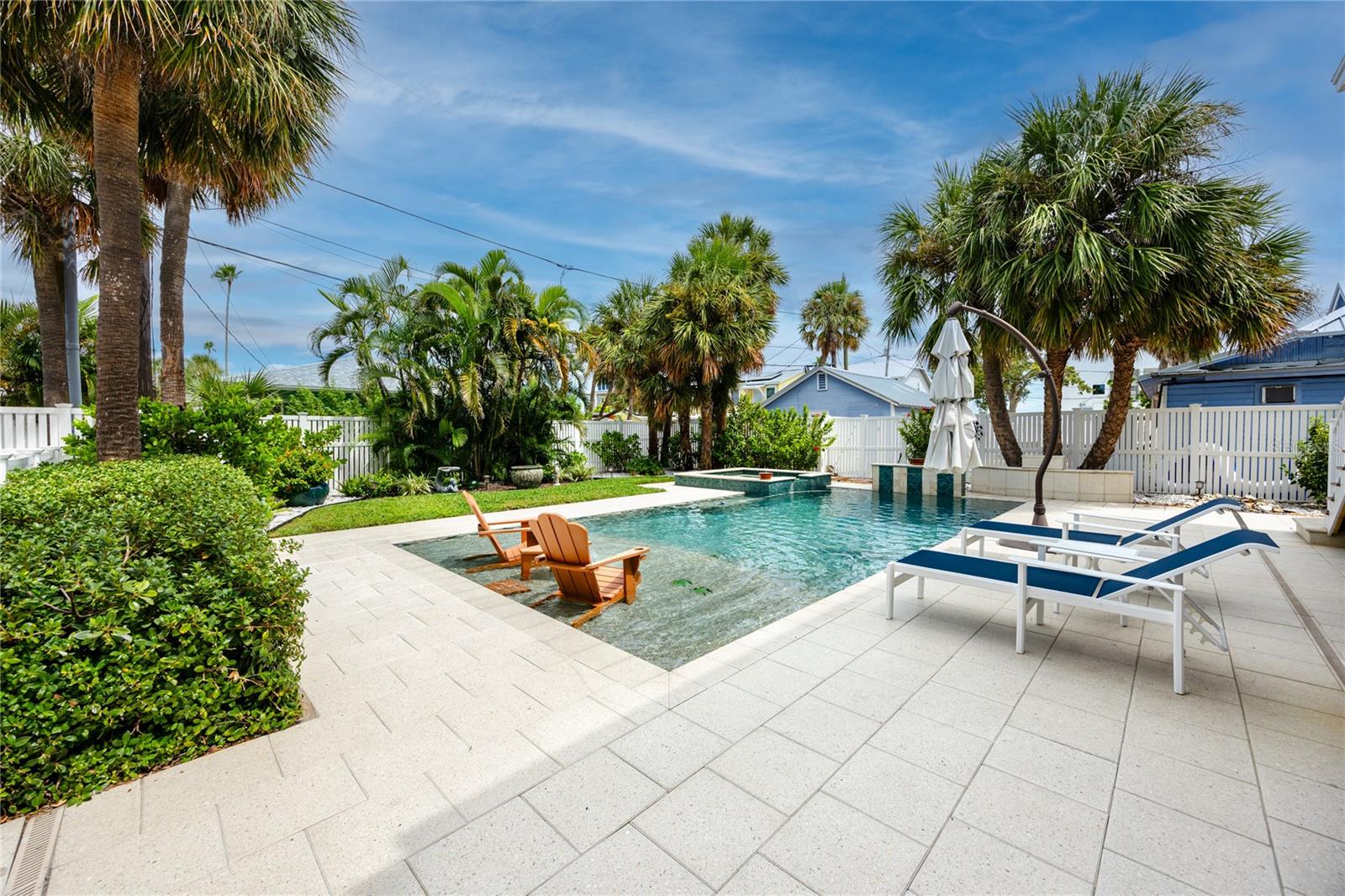 MOREY BEACH - Residential