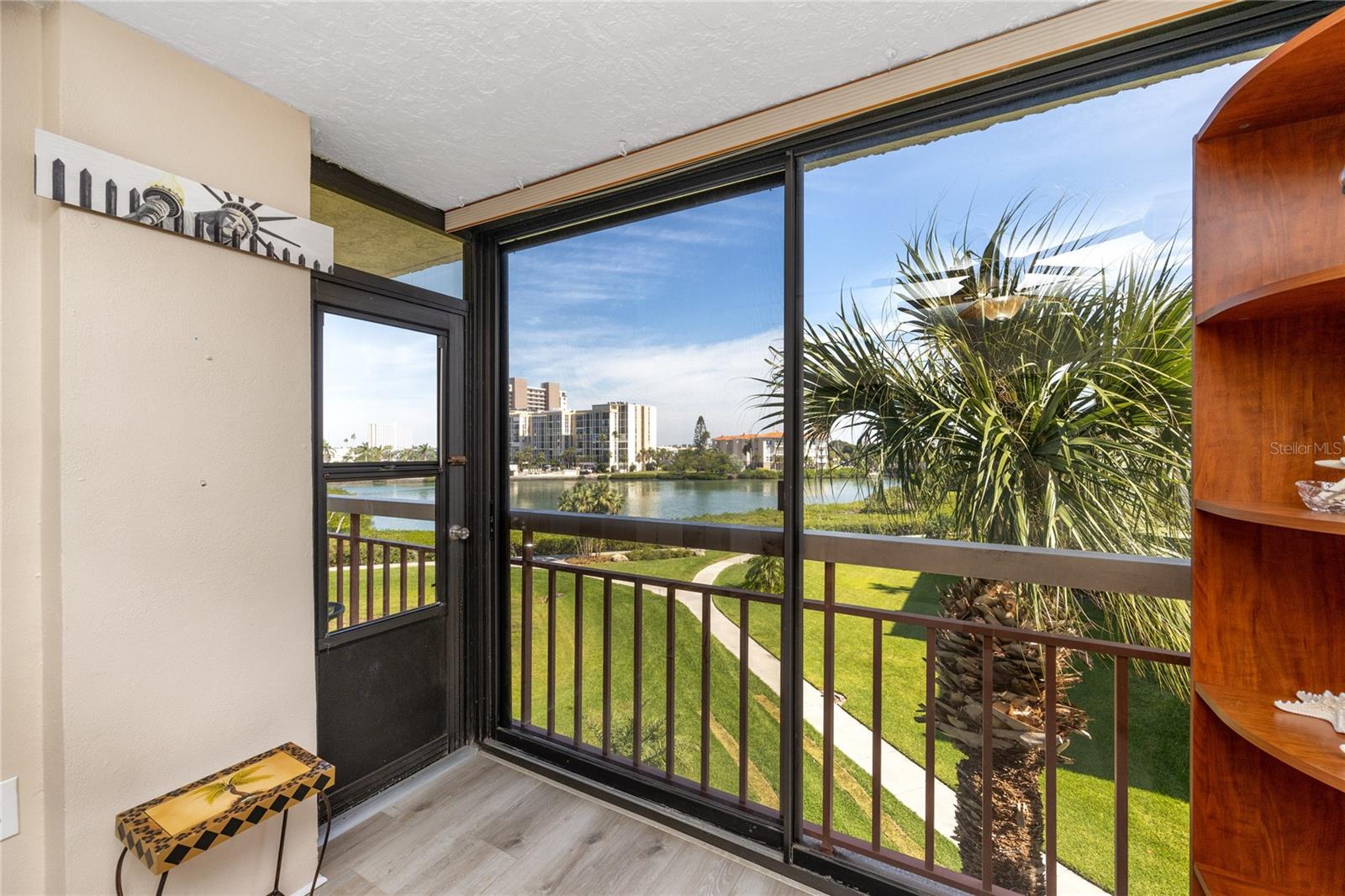 RANGER CONDO - Residential