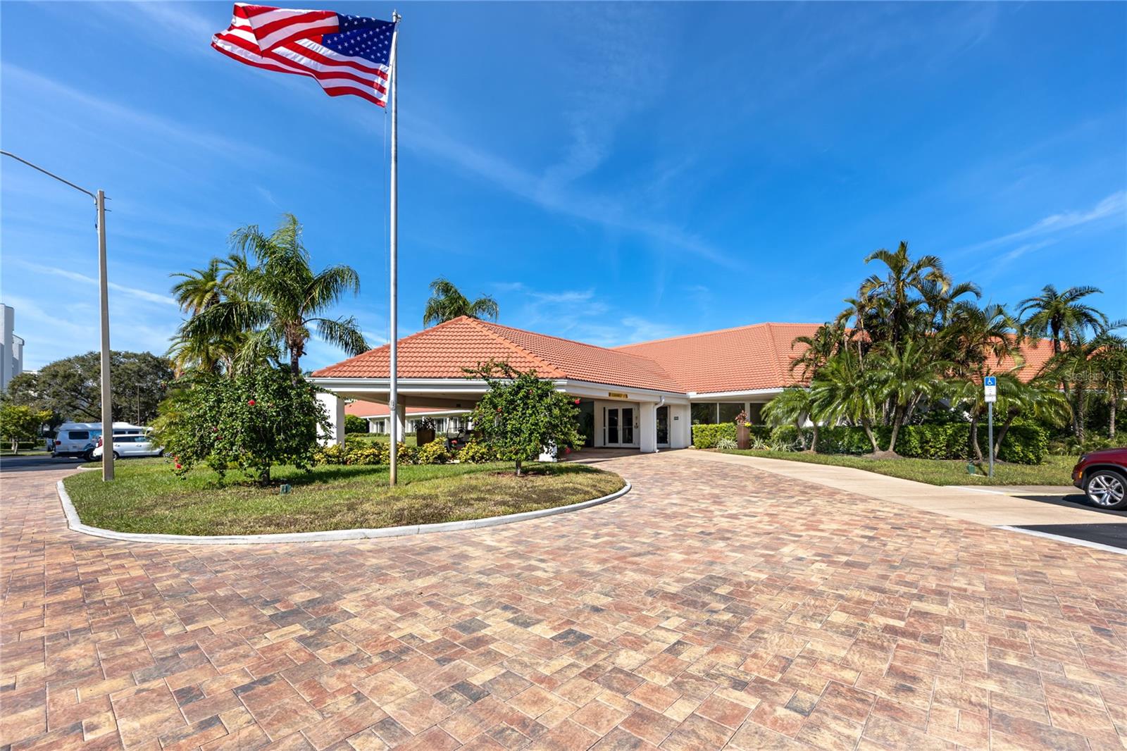 RANGER CONDO - Residential