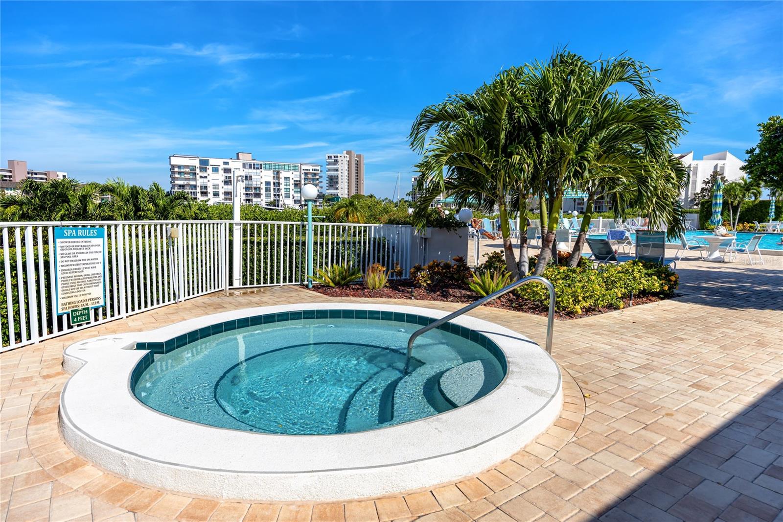 RANGER CONDO - Residential