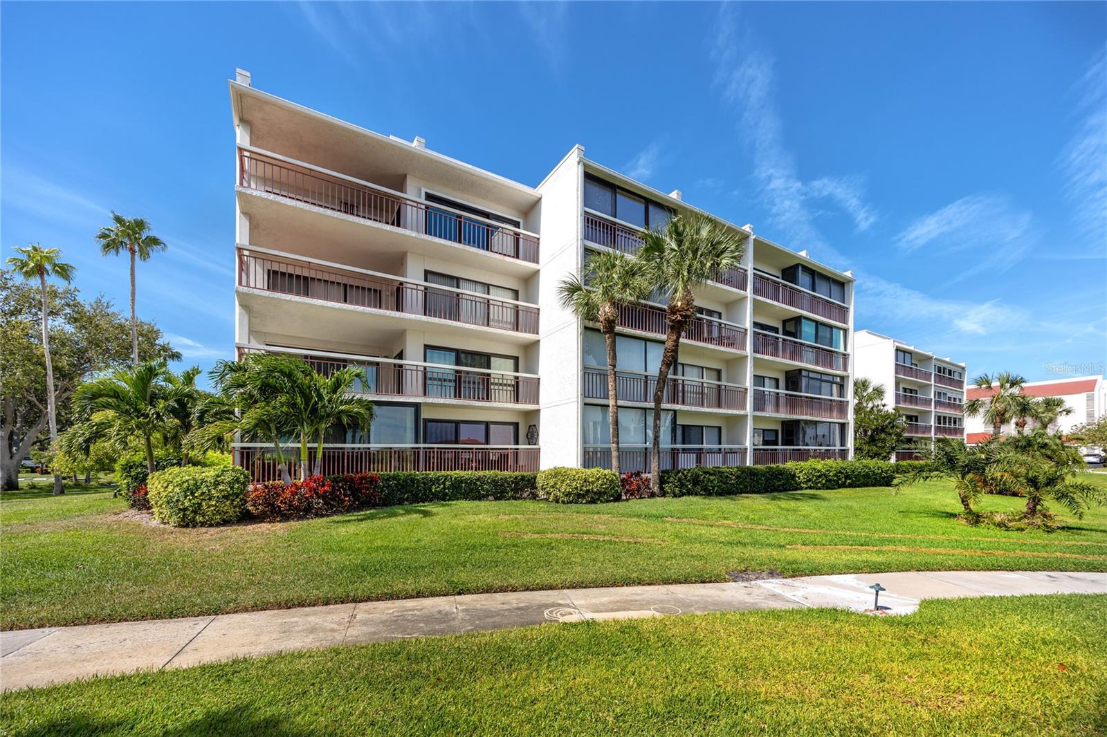 RANGER CONDO - Residential