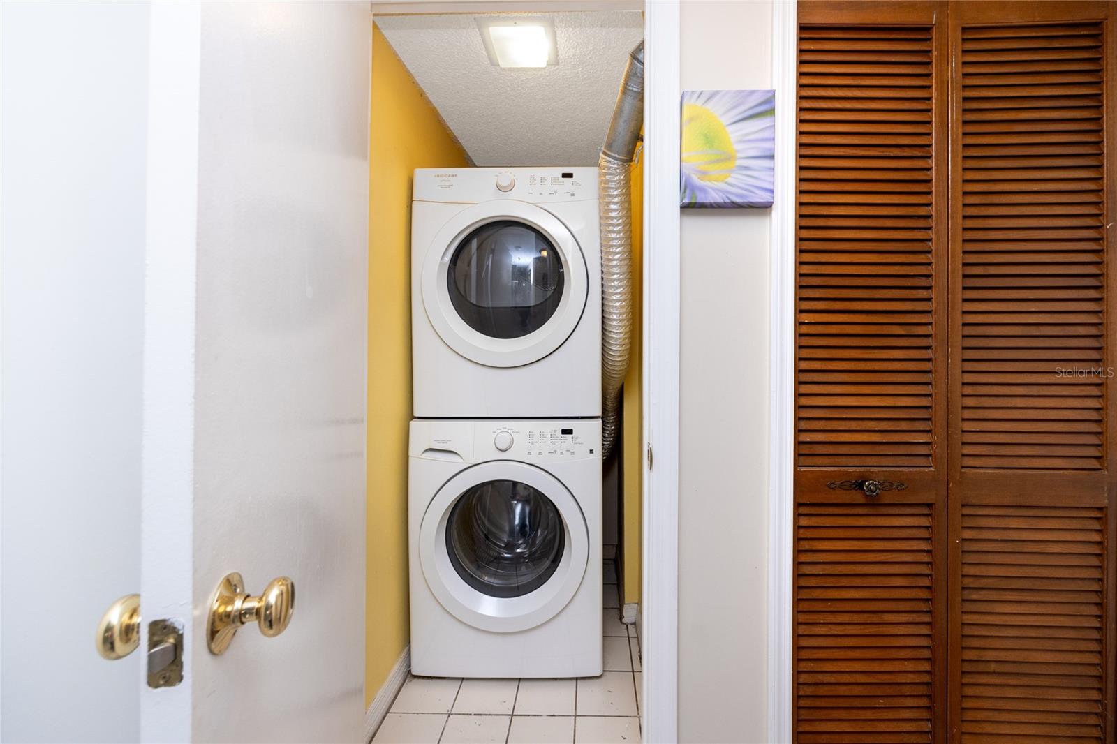 RANGER CONDO - Residential