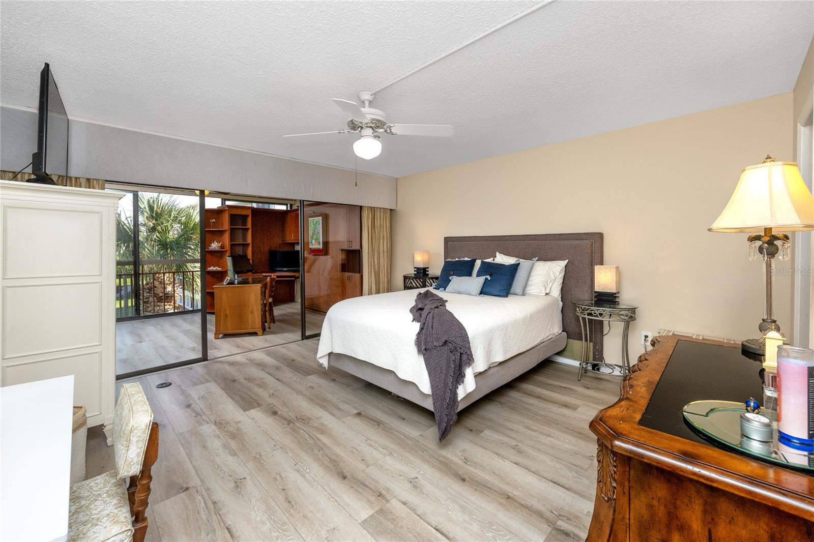 RANGER CONDO - Residential