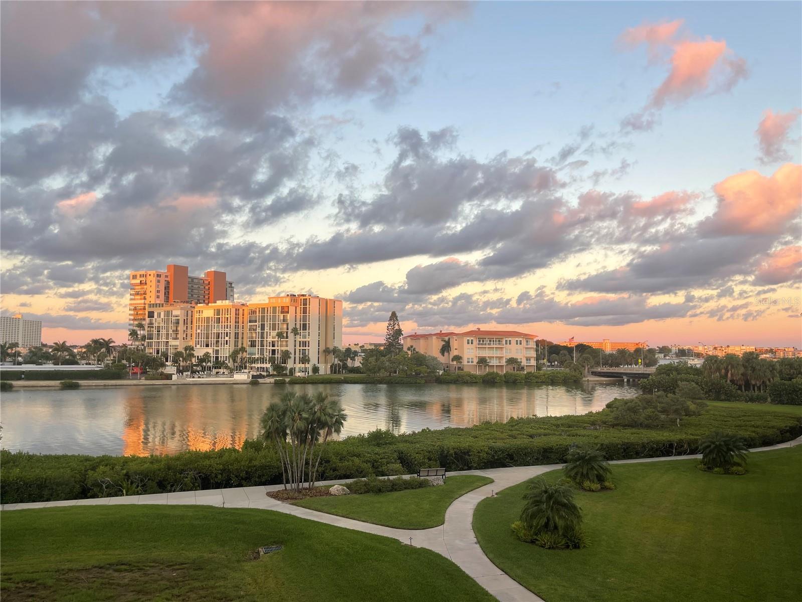 RANGER CONDO - Residential