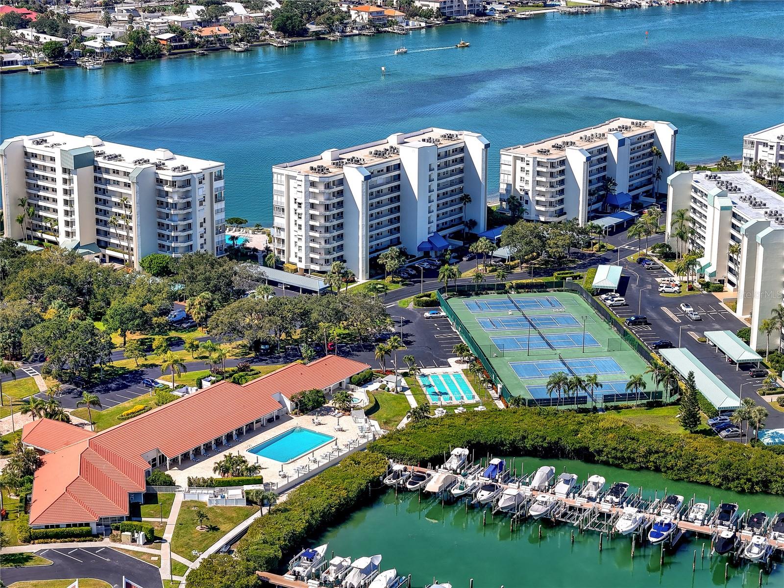 RANGER CONDO - Residential