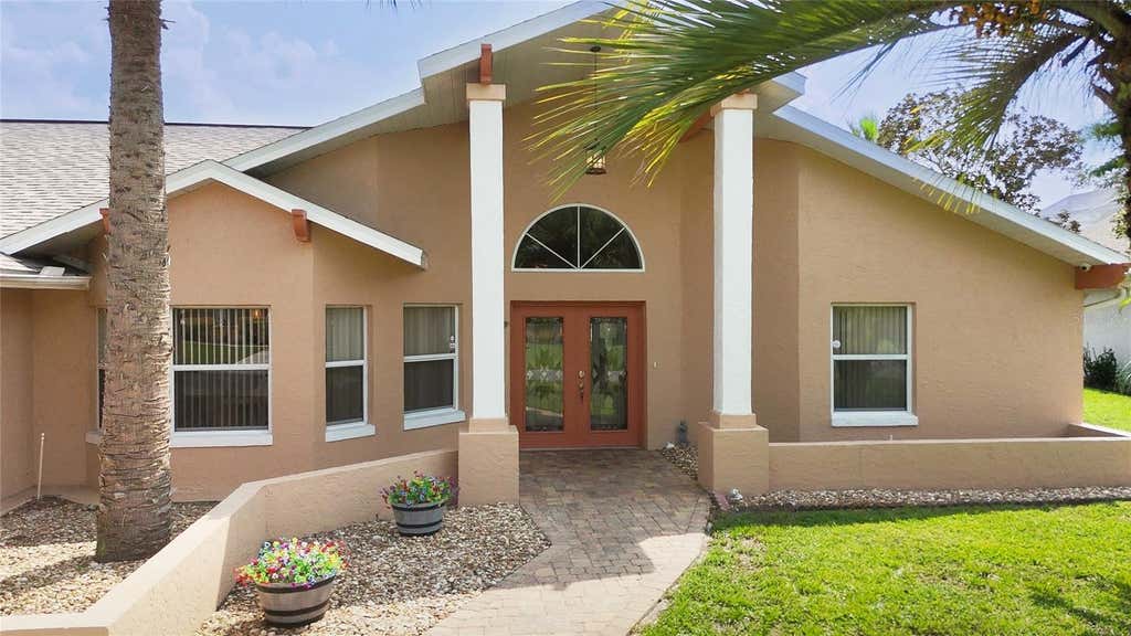Photo of 38 Westmount Lane, Palm Coast, FL 32164 (MLS # FC320375)
