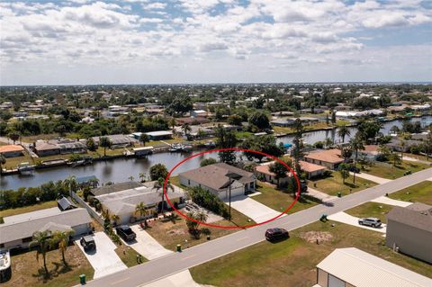 A home in PORT CHARLOTTE