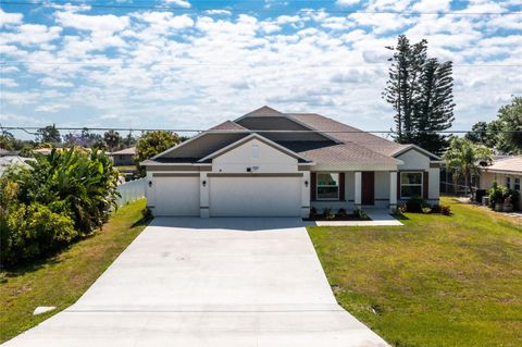 A home in PORT CHARLOTTE