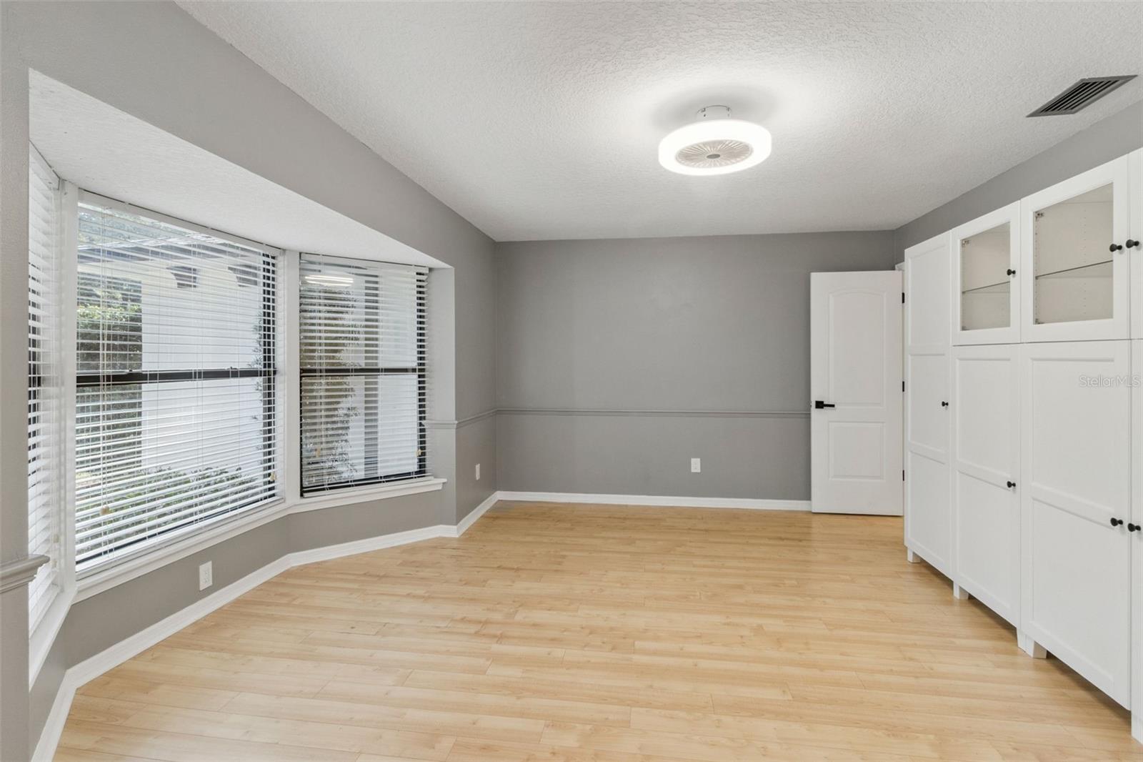 LAKE PEARL ESTATES - Residential