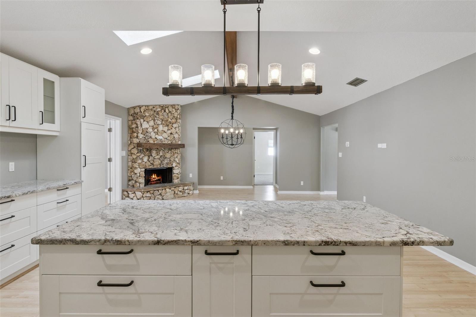 LAKE PEARL ESTATES - Residential