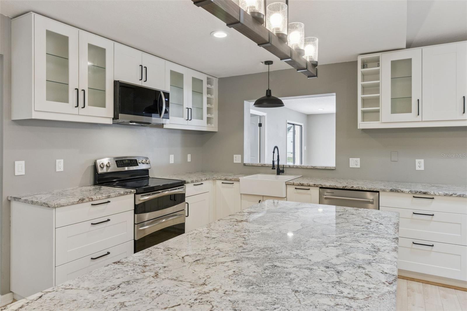 LAKE PEARL ESTATES - Residential