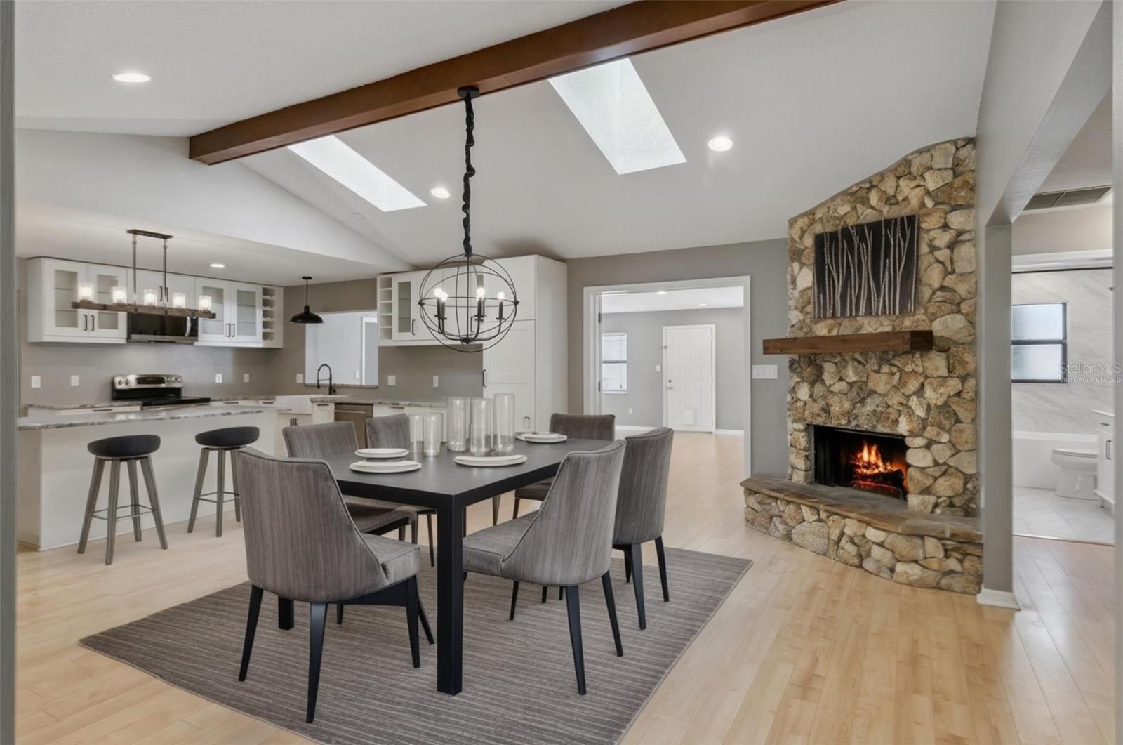 LAKE PEARL ESTATES - Residential