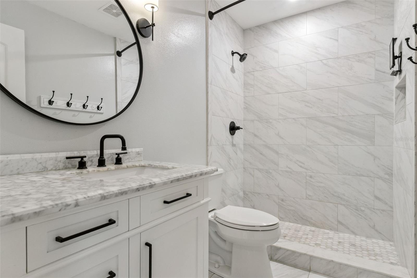 LAKE PEARL ESTATES - Residential