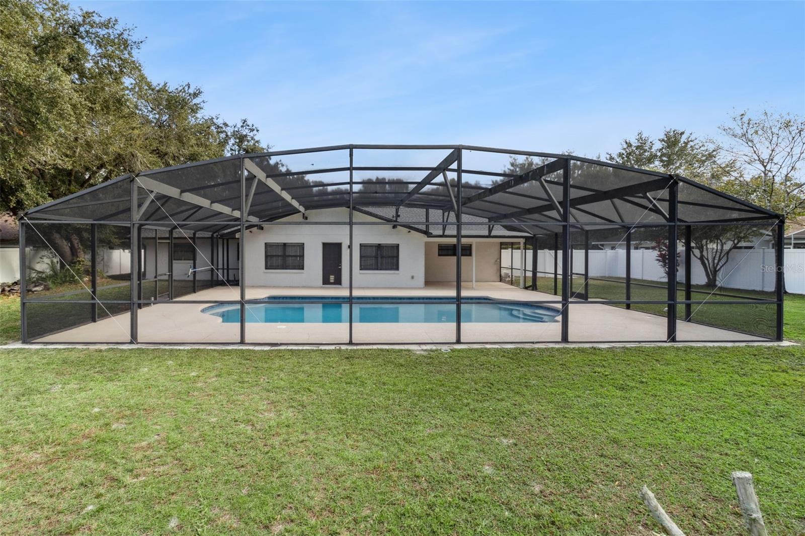 LAKE PEARL ESTATES - Residential