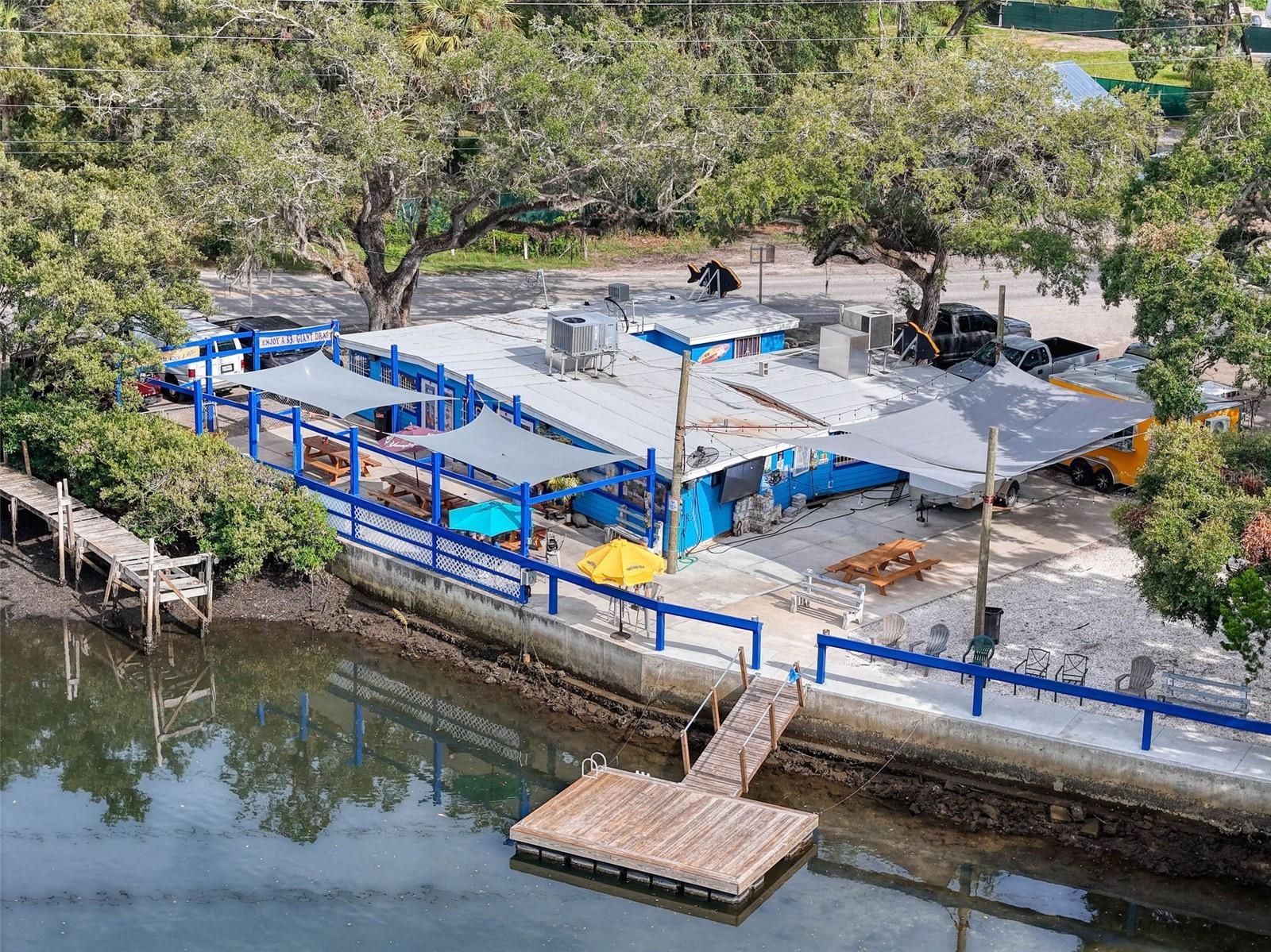 SIGNAL COVE - Residential