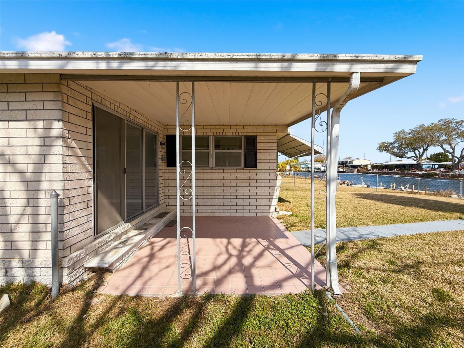 SIGNAL COVE - Residential