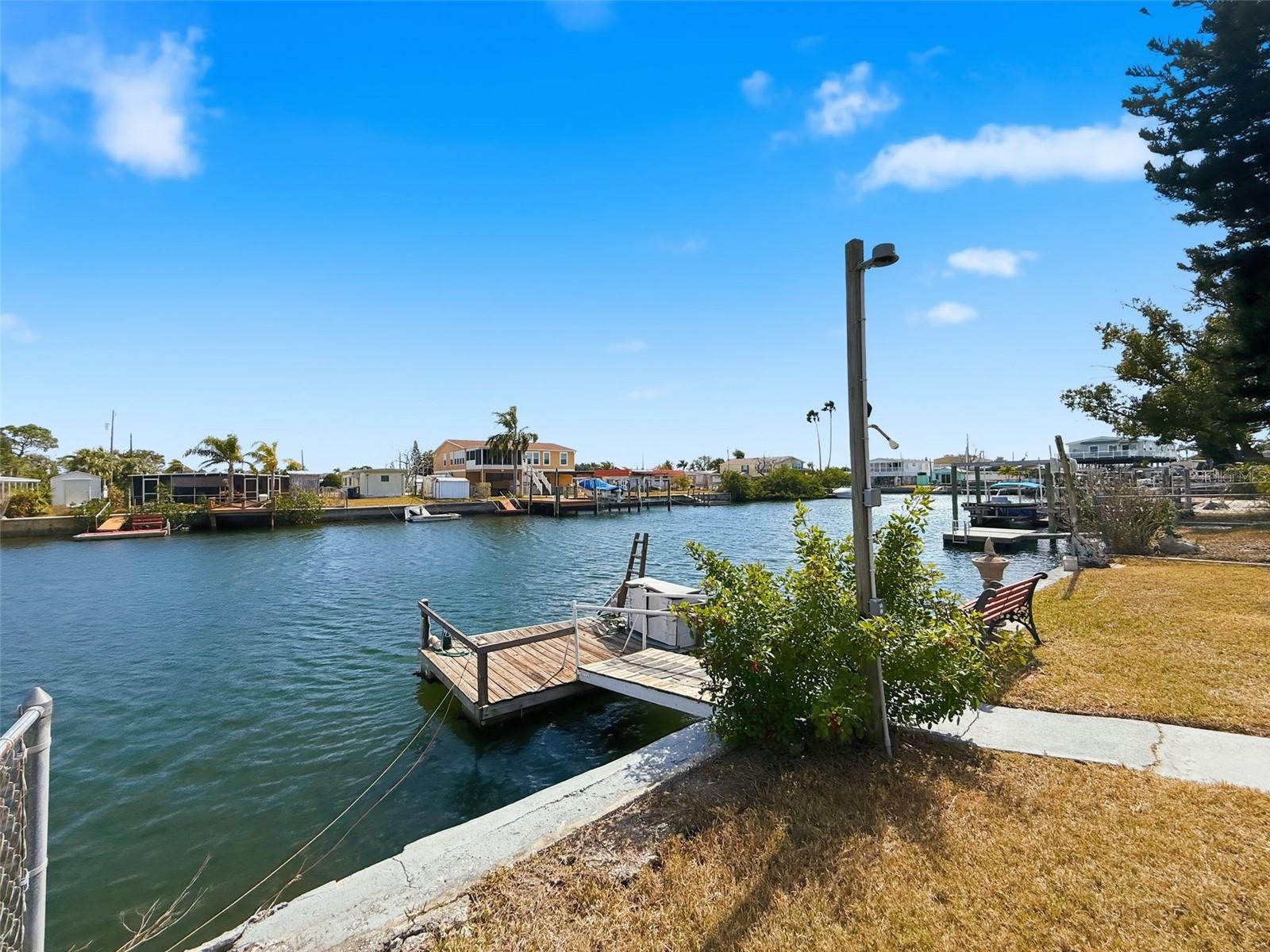 SIGNAL COVE - Residential