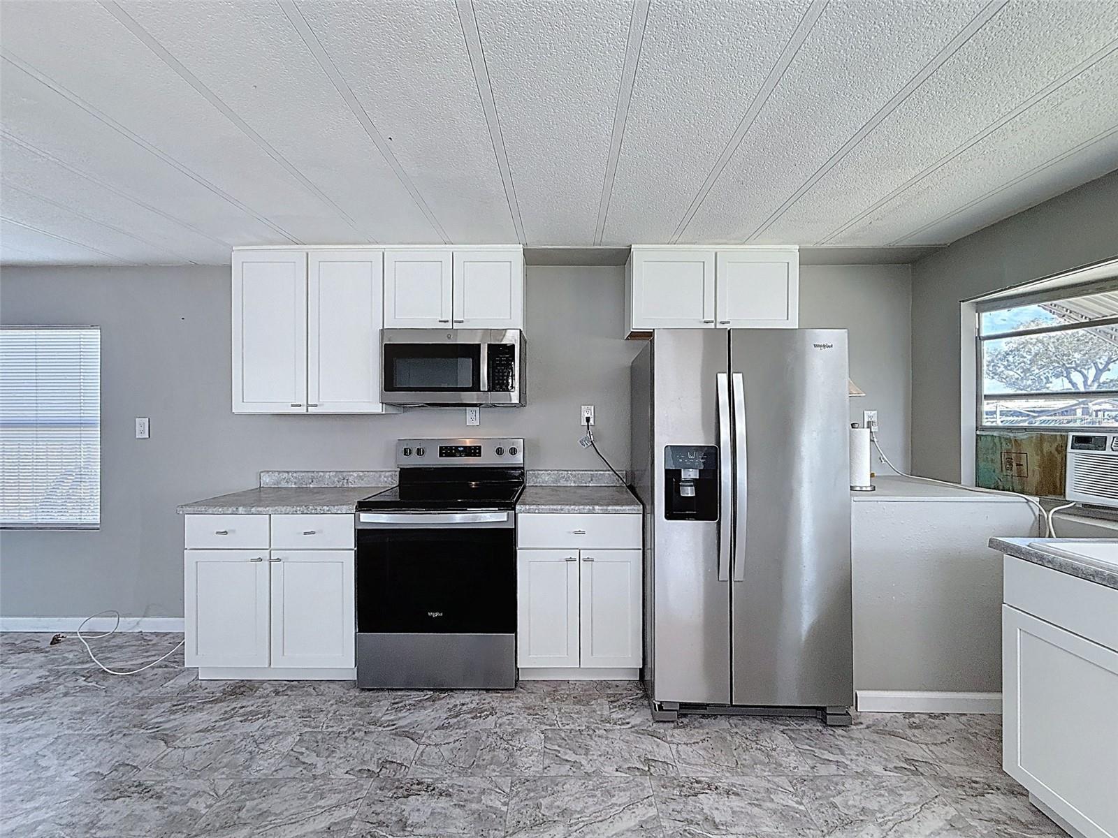 SIGNAL COVE - Residential